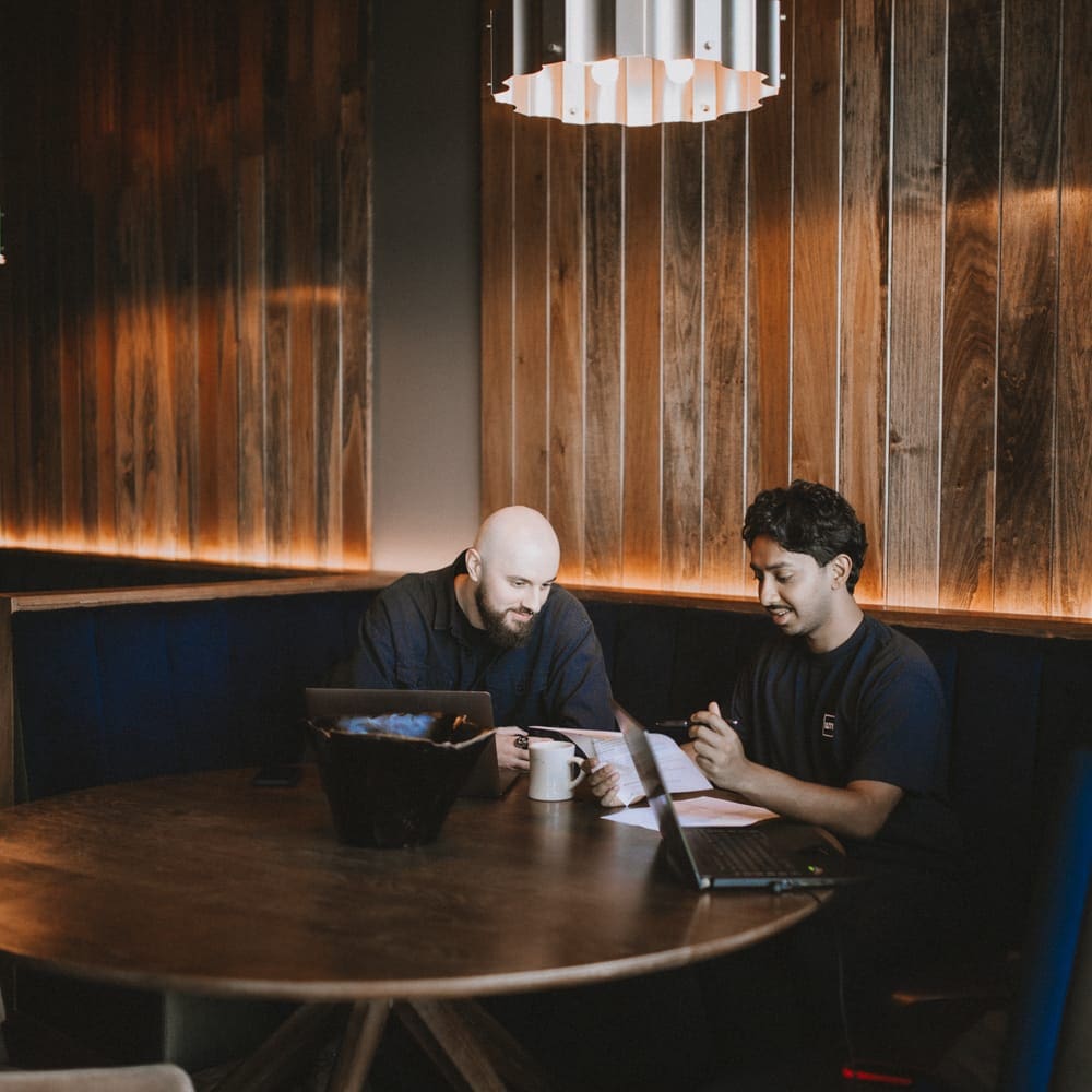 Hueston-about-team-03